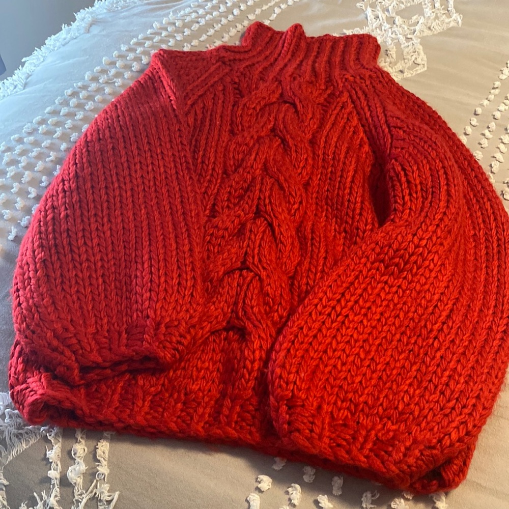 NWT bought from rachel parcell website oversized knit sweater no size fits med